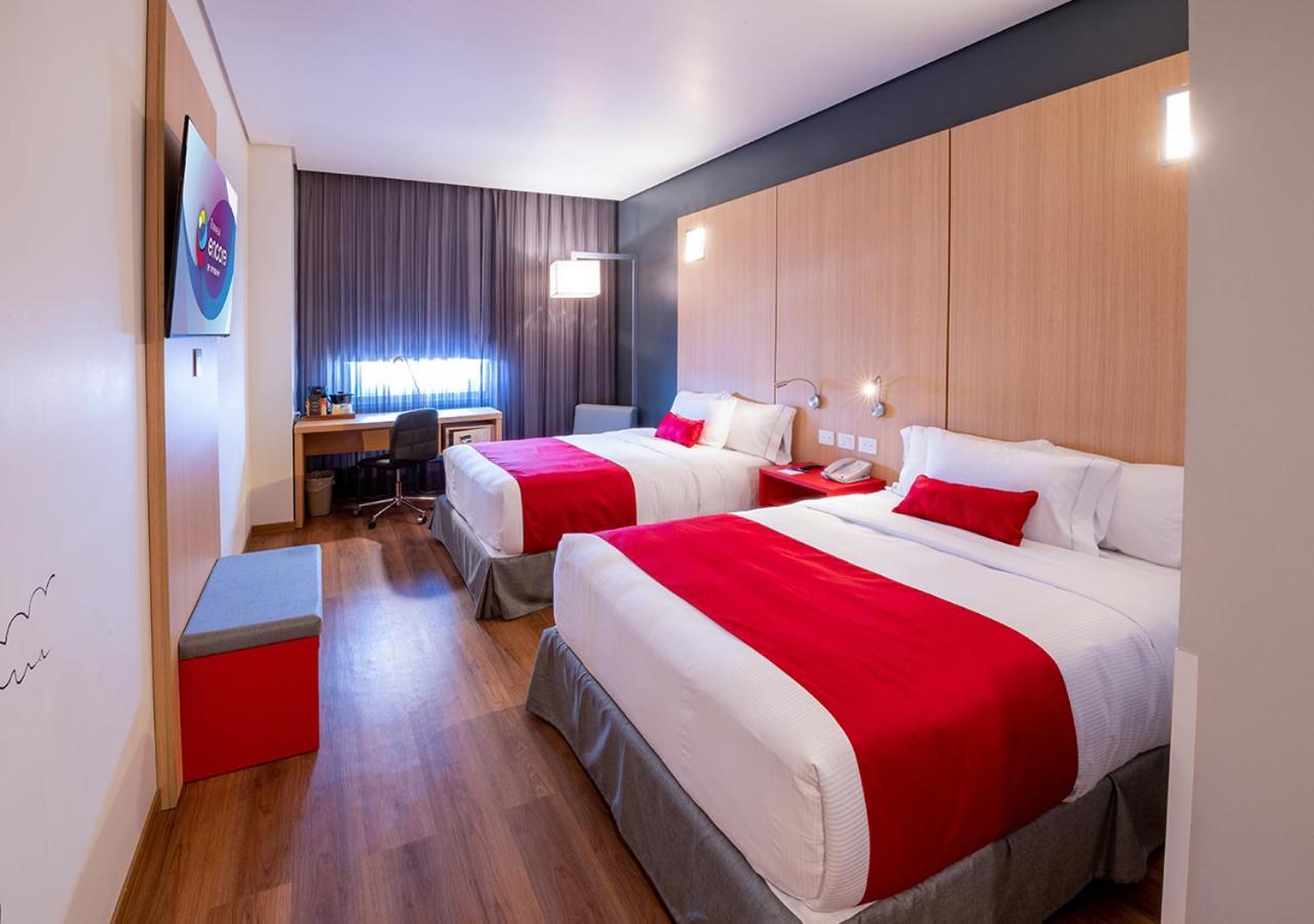 Las Pintas Ramada Encore By Wyndham Guadalajara Aeropuerto מראה חיצוני תמונה