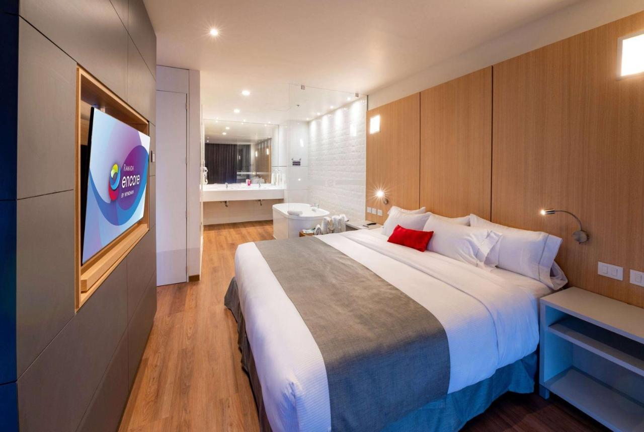 Las Pintas Ramada Encore By Wyndham Guadalajara Aeropuerto מראה חיצוני תמונה