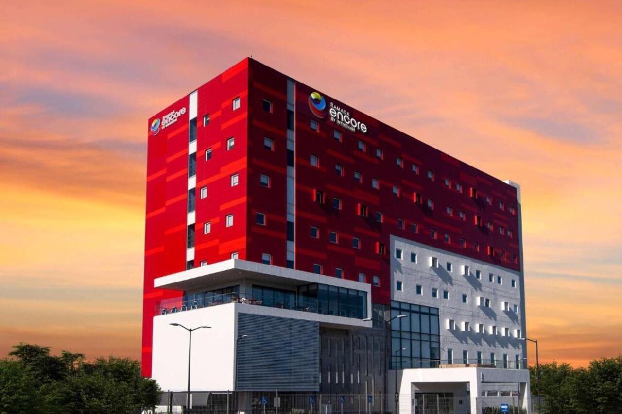 Las Pintas Ramada Encore By Wyndham Guadalajara Aeropuerto מראה חיצוני תמונה