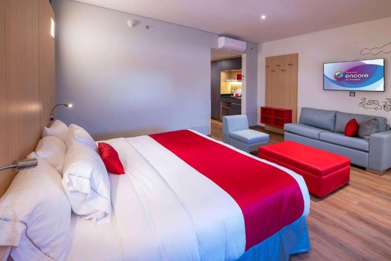 Las Pintas Ramada Encore By Wyndham Guadalajara Aeropuerto מראה חיצוני תמונה